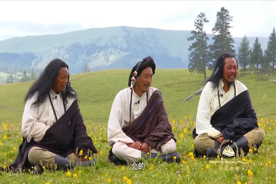 雅江县康巴汉子村